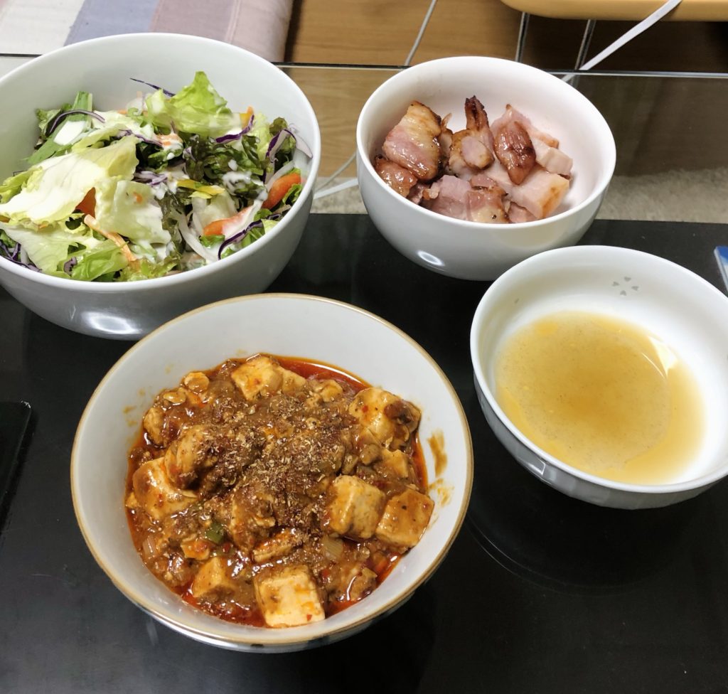 セブンミックスサラダ&麻婆豆腐&サムギョプサル
